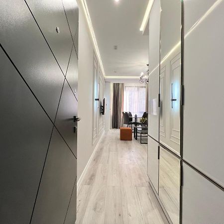 Cozy Apt 3 City Center 耶烈万 外观 照片