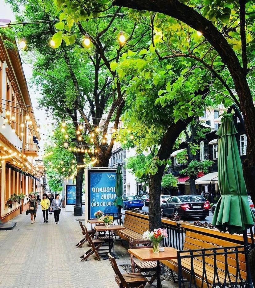 Cozy Apt 3 City Center 耶烈万 外观 照片